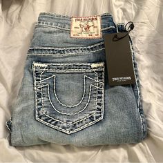 Icyellas Inspo Board, Jeans True Religion Woman, True Religion Outfits, Wishlist Clothes, True Religion Jeans Women, Latina Outfits, Latina Fashion Outfits, Premium Denim Jeans, Fits Clothes