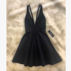 Never Been Worn, Short, Black Dress Short Black Dress, Black Skater Dress, Lulus Dresses, Skater Dress, Black Dress, Mini Dress, Womens Dresses, Women Shopping, Dresses