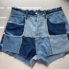 Never Worn New Condition High Rise Patchwork Bottoms For Summer, Short Spring Bottoms With Patchwork, Trendy Medium Wash Patchwork Bottoms, Spring Denim Blue Patchwork Shorts, Denim Blue Patchwork Shorts For Spring, Spring Patchwork Denim Blue Shorts, High Waist Patchwork Shorts For Summer, Summer High Waist Patchwork Shorts, Casual Medium Wash Patchwork Shorts