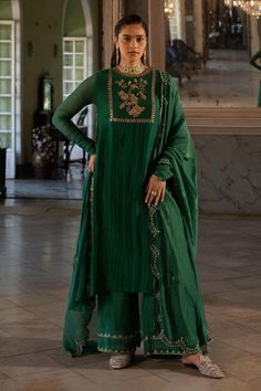 Shop for Paulmi and Harsh Green Mallie Chanderi Zari Embroidered Kurta Set for Women Online at Aza Fashions