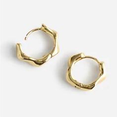 Madewell Organic Small Hoop Earring Madewell Jewelry, Hoop Earrings Small, Madewell, Jewelry Earrings, Hoop Earrings, Women Jewelry, Gold, Women Shopping, Color