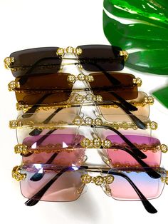 Trendy Rimless Sunglasses w/ Gold Details Third Eye Sunglasses, Stylish Eyeglasses, High Fashion Outfits, Gold Embellishment, Rimless Sunglasses, Silver Spring, Sunglasses & Glasses, Valentino Studs, Sunglass Frames