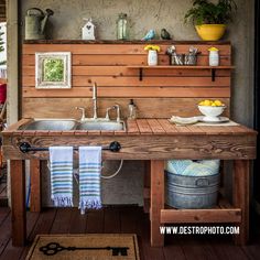 Sink Station, Sink Outdoor, Potting Bench Ideas, Pallet Potting Bench, Pallet Garden Benches, Potting Bench Plans, Outdoor Sink, Outdoor Kitchen Sink, Diy Bank