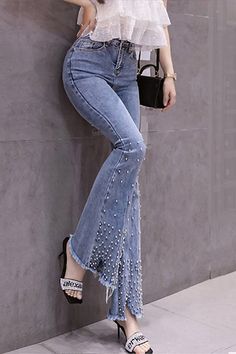 Bejeweled Jeans, Shein Fall Outfits, Rhinestone Stuff, Denim And Pearls, Water Fashion, Handmade Embellishments, Knee Pants, Sleek Chic, High Rise Denim Jeans