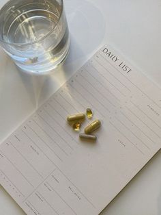 #supplements #healthyliving #bodycare #mindset #water #sport Mises En Page Design Graphique, Daily List, Desk Planners, Vie Motivation, Healthy Girl, Healthy Lifestyle Inspiration, Best Self, Morning Routine, Take Care Of Yourself