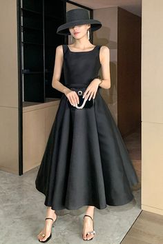 Evening Dresses With Bow And Square Neck, Square Neck Evening Dress With Bow, Evening A-line Midi Dress With Bow, Black Square Neck Dress For Wedding, Banquet Midi Dress With Square Neck And Fitted Bodice, Square Neck Midi Dress With Fitted Bodice For Banquet, Black Bow Midi Dress For Evening, Black Midi Dress With Bow For Evening, Black Square Neck Prom Dress