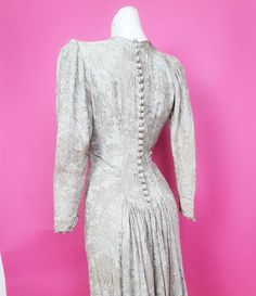 Stunning 1930s lamé patterned evening gown long sleeves party glam old hollywood button back fastening sold with flaws as is  Bust 34/36 inches Waist 24/26 inches Hips 32/34 inches Shoulder to waist 14 inches  Waist to hem 39 inches Condition  Some marks underarm other places, wear, material thinner in some places, seam separation very much priced accordingly Victorian Long Sleeve Party Dress, Evening Vintage Dress With Long Sleeves And Fitted Bodice, Vintage Long Sleeve Dress For Evening With Fitted Bodice, Vintage Long Sleeve Dress With Fitted Bodice For Evening, Long Sleeve Vintage Dress With Fitted Bodice For Evening, Vintage Evening Dress With Long Sleeves, Victorian Long Sleeve Dress For Vintage Events, Victorian Long Sleeve Formal Dress, Formal Victorian Long Sleeve Dress