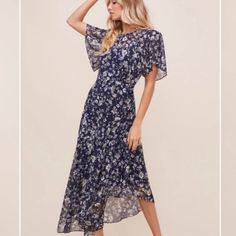 Questions? Leave A Comment Below! Brand New Without Tags Blue Floral Metallic Flutter Sleeve Maxi Midi Dress By Astr The Label Spring Dresses With Sleeves, Summer Dresses With Sleeves, Summer Evening Dress, Floral Dresses With Sleeves, Below The Knee Dresses, Short Sleeve Floral Dress, Fashion Terms, 파티 드레스, Spring Dresses Casual