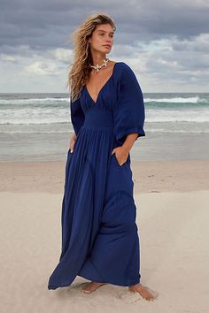 Wind Skirt, Chiffon Beach Dress, Dress Weights, Marine Uniform, Long Beach Dress, Bohemian Dress, Belleza Natural, Cinched Waist, Types Of Skirts