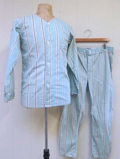 Vintage 1930s Men's Pajamas / 30s RARE Babe by RanchQueenVintage Striped Pjs, 1930s Men, Mens Pjs, Men's Pajamas, Womens Pjs, Adult Pajamas, Cotton Pajamas, Mens Sleepwear, Vintage Mens Fashion