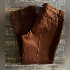 Nwot J.Crew Sammie Cropped Corduroy Pants. Size 6. Brown. No Blemishes Or Smell. Excellent Condition. Inseam Is 25”. Brown Corduroy Pants For Work, Winter Fitted Corduroy Pants, Fitted Corduroy Pants For Winter, Fitted Corduroy Bottoms With Pockets, Fall Workwear Corduroy Bottoms, Corduroy Bottoms For Fall Workwear, Classic Fitted Corduroy Bottoms, Fall Corduroy Workwear Pants, Corduroy Pants For Fall Workwear