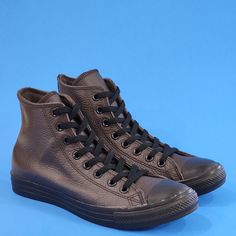 Converse Chuck Taylor All Star Hi High Top Velvet Brown / Black / Black Unisex Sneakers / Boots 172012c Nwt Brand: Converse Model: Chuck Taylor All Star Hi Style Code: 172012c Color: Velvet Brown / Black / Black Gender: Unisex, Listed As Men's Shoes. Size Guide: Us Men's 7 / Us Women's 9 / Uk 7 / Eur 40 / Cm 25.5 The All-Time Icon Cozies Up To Winter Weather Details. The Converse Chuck Taylor All Star Hi Top Leather Velvet Brown/ Black Features A Tumbled Leather Upper That Elevates The Style Whi Brown Leather Converse Sneakers, Deep Winter Color Palette, Converse Model, Deep Winter Colors, Time Icon, Winter Color Palette, Black Features, Hi Top, Winter Weather