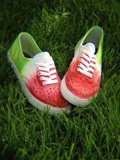 The Watermelon Shop | Watermelon shoes from EnvyAbsolute! Visit their shop on… Watermelon Clothes, Watermelon Shoes, Sharpie Shoes, Watermelon Festival, Watermelon Crafts, Watermelon Patch, Watermelon Decor, Watermelon Summer, Show Da Luna