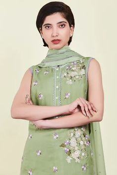 Shop for Sue Mue Green Georgette Floral Embroidered Kurta Set for Women Online at Aza Fashions Kurta Set For Women, Straight Kurta, Churidar, Kurta Set, Scalloped Lace, Trim Detail, Mandarin Collar, Set For Women, Aza Fashion