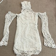 White Laced With The Prettiest Details. White Hippie Dress, Hippie Dresses, People Dress, Free People Dresses, Free People Dress, Dresses Xs, White Lace, Colorful Dresses, Free People