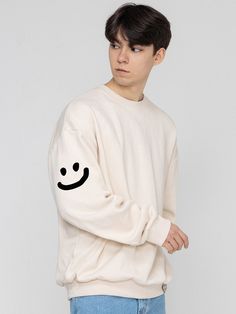 Editor's notesIt is a basic and casual sweatshirt with a graphic print of smile drawing. Made of polyester blend cotton fabric, the sweatshirt is soft and lightweight. The sweatshirt is finished with tenter and tumble process to minimize fabric shrinking.- Unisex item- Graphic print- Ribbed neck, cuffs, hem- Logo label patchMeasurements(in.)S / M / L / XL- Length: 25.6 in. / 27.2 in. / 28.3 in. / 29.5 in.- Shoulder: 21.3 in. / 22.4 in. / 23.6 in. / 25.2 in.- Chest: 21.7 in. / 23.2 in. / 24.4 in. / 25.6 in.- Sleeve Length: 22.4 in. / 23.6 in. / 24.4 in. / 25.2 in.*Model info: Man-Height 5’ 10”, Weight 143.3 lbs, Fitting size: Size XL / Woman-Height 5’ 7” Weight 112.4 lbs, Fitting size: Size MComposition & Care- 60% Cotton, 40% Polyester- Hand wash in cold water recommended- Wash Separat Crew Neck Top With Smiley Face For Winter, Winter Crew Neck Top With Smiley Face, Fall Crew Neck Sweatshirt With Smiley Face, Winter Smiley Face Crew Neck Top, Fall Smiley Face Crew Neck Sweatshirt, Long Sleeve Smiley Face Top For Fall, Fall Smiley Face Long Sleeve Sweatshirt, Casual Crew Neck Sweatshirt With Smiley Face, Trendy Relaxed Fit Sweatshirt With Smiley Face