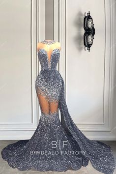 Silver Mermaid Prom Dress, Silver Formal Dresses, Sassy Fashion, Matric Dress, Matric Dance Dresses, Dream Birthday, Silver Prom Dress, 17 Birthday, Wedding Evening Gown