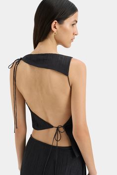 Ligera Open Back Top | Black | SIR. Open Back Outfit, Folklore Dress, Ropa Upcycling, Open Back Top, Backless Top, Outfits Casuales, Fashion Inspo Outfits, Dress To Impress, Open Back