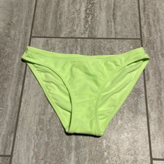 Xhiliration Xtra Small Bikini Lime Green Shell Is 78% Nylon 22% Spandex Lining Is 100% Polyester Handwashcold With Likecolors Only Non-Chlorine Bleach If Needed Line Dry, Do Not Iron Trendy Stretch Tankini For Pool, Trendy Stretch Tankini For Beach Season, Green Stretch Tankini For Beachwear, Trendy Stretch Swimwear For Poolside, Trendy Stretch Tankini For Beach Party, Trendy Stretch Swimwear For Swimming, Trendy Fitted Swim Briefs, Trendy Fitted Swimwear Brief, Trendy Fitted Brief Swimwear