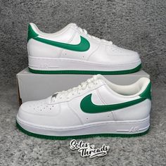 Item: Nike Air Force 1 '07 Low White Malachite Green Men Sneakers Style Code: Fj4146-102 Condition: 100% Authentic. Brand New Never Worn. Box Included With Missing Lid. Size: 11.5 Men's Color: White/Malachite Green Seller Notes: -100% Trusted Seller. Your Satisfaction Is Very Important To Me! -Orders Before 8am Pst Will Ship Out Same Day; Orders After 8am Pst Will Ship Out Next Business Day, Guaranteed!(Special Requests Available, Please Ask!) -Shipping From California -Bundles Available!!! -All Nike Air Force 1 Green Round Toe, Green Nike Air Force 1 With Round Toe, Green Nike Air Force 1 For Streetwear, Green Nike Air Force 1 Lace-up Streetwear, Green Custom Sneakers With Air Max Cushioning For Streetwear, Custom Green Sneakers With Air Max For Streetwear, Green Nike Air Force 1 With Cushioned Footbed, Green Nike Air Force 1 Lace-up With Branded Insole, Green Nike Air Force 1 Lace-up Sneakers