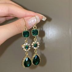 Pickufab announces that we are closing our collection. Before we close, we want to give you all the opportunity to shop with great discounts by offering up to -75% OFF OUR ENTIRE COLLECTION!Few units left to sell out Dinner Fancy, Purple Engagement Rings, Ethereal Jewelry, Prom Dinner, Emerald Earrings Drop, Luxury Green, Coquette Girl, Feminine Romantic, Jewelry Card