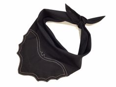 "The mysterious power of darkness." bandana  "Non stretch cotton bandana" 🦇 The triangle bat bandana is made of a single layer of 100% cotton. It has a unique pattern and design which is different from other bandanas available in the market. It is multifunctional as a head covering, face covering and scarf as well. The new special structure is easy to wrap around the face and head. I used the bat image to create a modern look.  Please see other designs for this similar item. Click link https:// Black Bandana With Bandana Print For Festivals, Bat Collar, Witch Anime, Bat Images, Vampire Witch, Collar Scarf, Witch Face, Scarf Bandana, Gothic Grunge