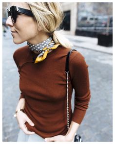 A silk twill scarf is an endlessly versatile way to add a chic dose of personality to any outfit. Here's how to tie a scarf. French girl style, classically chic style, hermes scarf, how to tie a scarf, neck scarf, cute outfit ideas Scarf Outfits, Street Style Paris, Minimal Chic