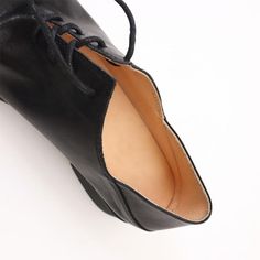 Made Of 100% Horse Leather, 30mm Low Block Heel, Gentle Woman Style. We use water-washing process for the shoes, After natural drying, wrinkles will be left. Color: Black/WhiteMaterial: Horse LeatherLining: Horse LeatherInsole: Horse LeatherSole: RubberHeels: 3 cm/1.18"Fit: Medium to Wide, Runs Normal.Origin: Made in China Production Time: About 5-7 days (Any exceptional case will email you, Please pay attention to your email left) Shipping Time: Free Shipping To most locations, delivery time is approximately 5-15 days; We have paid FedEx Option, to most locations, delivery time is approximately 2-8 days. Four Seasons Shoes Great To Spice Up Any Outfit, From Casual Jeans To Fancy Dress.The More You Wear Them, The More Comfortable They Will Become! Item No.Dwarves2588 Notes: Measurement dat Classic Black Low Heel Lace-up Shoes, Black Oxfords With Leather Sole And Low Heel, Classic Black Lace-up Shoes With Low Heel, Classic Black Lace-up Low Heel Shoes, Gentle Woman, Shoes Retro, Flat Slipper, Leather Oxford Shoes, Woman Style