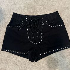 Size 4, Never Worn Perfect Condition Black Jean Shorts For Summer Streetwear, Edgy Black Bottoms For Spring, Edgy Short Bottoms For Spring, Black Spring Season Shorts, High Waist Black Shorts For Streetwear, Black High-waist Shorts For Streetwear, Black High Waist Edgy Shorts, Black High-waist Streetwear Shorts, Edgy Black Shorts For Summer