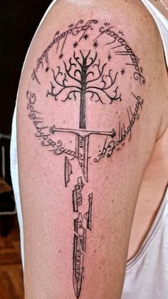 #Narsil#lotr  #señordelosanillos #Tatoo#tatuajes Narsil Lotr, The King Tattoo, Tree Of Gondor, Book Tattoos, King Tattoo, Lord Of The Ring