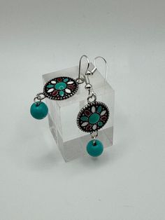 Natural turquoise beads hang from southwestern style charms with fishhook ear wires Williamsburg Va, Southwest Jewelry, Southwestern Style, Style Earrings, Natural Turquoise, Turquoise Beads, Fish Hook, Jewelry Ideas, Ear Wires