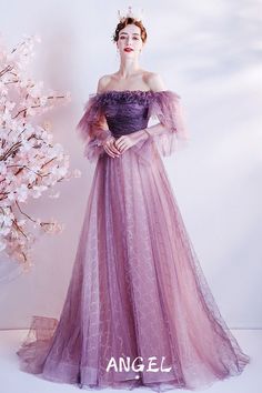 Purple Tulle Evening Dress For Banquet, Purple Tulle Gown For Banquet, Lavender Evening Dress For Prom Season, Lavender Evening Dress For Prom, Purple Tulle Skirt Prom Dress, Purple Gown With Tulle Skirt For Party, Purple Tulle Ball Gown For Banquet, Purple Tulle Skirt Gown For Party, Purple Evening Dress For Prom