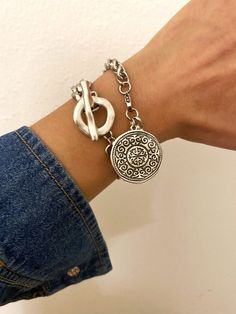 Coin Charm Bracelet, Boho Jewels, Coin Bracelet, Woven Chain, Toggle Bracelet, Style Expert, Bracelet Silver, Chain Link Bracelet, Silver Bracelets