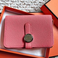 Authentic Hermes Dogon Cardholder. New Without Tag. Luxury Compact Card Holder For Daily Use, Luxury Compact Card Holder For Everyday Use, Luxury Pink Card Holder With Card Slots, Luxury Pink Card Holder, Designer Compact Card Holder With Card Slots, Elegant Pink Card Holder For Travel, Best Purses, Hermes Bags, Continental Wallet