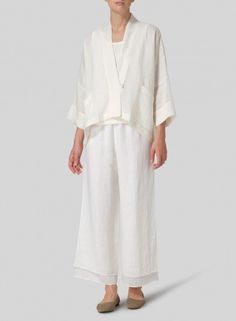 Linen Oversized Kimono Jacket Chic Relaxed Fit Blazer With Pockets, Elegant White Linen Outerwear, Spring White Relaxed Fit Blazer, Spring White Blazer With Relaxed Fit, Elegant Long Sleeve Linen Outerwear, Classic Linen Outerwear For Daywear, Elegant Linen Outerwear For Fall, Elegant Fall Linen Outerwear, Elegant Relaxed Fit Blazer For Fall