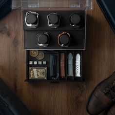 Do you have an growing watch collection you would like to both store and display? Look no further than The Curator Pro, a watch box for men with an innovative two-tier platform that has enough space for 5 of your most precious watches.  The top of the deck of the watch display case is enclosed with an hinged acrylic lid that gives you a 360-degree view of your watch collection while protecting them from harmful dust particles to extend their longevity and retain their value.   Curator Pro comes Technology Wallpaper, Pro Black, The Deck, Watch Collection