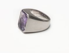 Amethyst Men’s Ring.Vintage Fontana Roma platinum amethyst crest men’s ring. S Ring, Genuine Love, Ring Men, Men Ring, Platinum Engagement Rings, Purple Stones, Platinum Ring, Ring Vintage, Antique Jewelry