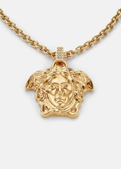 Chain Necklace Outfit, Medusa Necklace, Medusa Pendant, Versace Necklace, Versace Chain, Versace Gold, Versace Jewelry, Jewelry Lookbook, Gold Chain Necklace