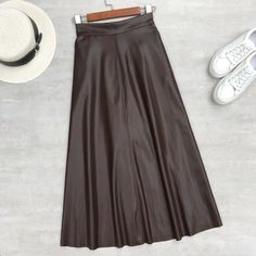 44376261394651 Flare Long Skirt, Pu Leather Skirt, Leather Midi Skirt, Vintage Silhouette, Long Skirts For Women, Winter Skirt, Mid Length Skirts, Faux Leather Fabric, Long Black Dress