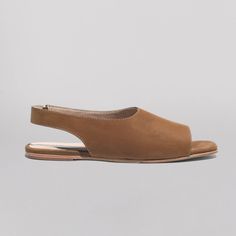 women's leather flat slingback sandal shoe in brown nubuck - agnes | wilder shoes Leather Flats Women, Perfect Tan, Style Looks, Comfortable Flats, Slingback Sandal, Nubuck Leather, Leather Care, Leather Flats, Back Strap