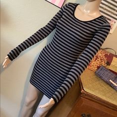 So Comfortable And Warm, Mini, Ribbed, Tons Of Stretch Size Small Casual Long Sleeve Striped Mini Dress, Casual Striped Mini Dress For Fall, Casual Gray Bodycon Dress For Night Out, Gray Long Sleeve Bodycon Mini Dress, Gray Stretch Mini Dress With Long Sleeves, Gray Stretch Mini Dress Casual Style, Gray Stretch Long Sleeve Mini Dress, Gray Long Sleeve Stretch Mini Dress, Casual Gray Stretch Mini Dress