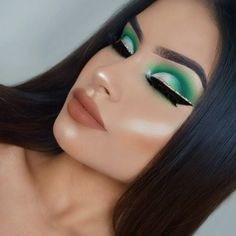 Silicone Makeup, Beauty Make-up, Green Eye, Art Makeup, Green Eyeshadow, Trendy Makeup, Eye Makeup Tips