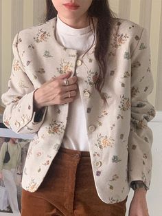 Round Neck Blazer, Loose Fashion, Intricate Embroidery, Fashion Fall, Shirt Skirt, Fashion Model, New Girl, Gold Foil, Timeless Pieces