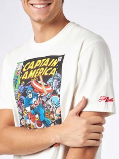 Man heavy cotton off-white t-shirtCaptain America printShort sleevesSt. Barth embroidery on the sleeveRound necklineRegular fitTrue to sizeComposition: 100% cotton Cotton Crew T-shirt With Embroidered Graphics, Retro Cotton T-shirt With Embroidered Graphics, Crew Neck Cotton T-shirt With Embroidered Graphics, Cotton Crew Neck T-shirt With Embroidered Graphics, Cotton Graphic Print Crew Top, Retro Cotton Crew Neck T-shirt, Retro Cotton Crew Top, Captain America Comic, Maurice Lacroix