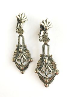 Vintage Sterling Silver Clip-on Earrings, Antique Chandelier Earrings For Formal Occasions, Formal Metal Clip-on Chandelier Earrings, Vintage Sterling Silver Chandelier Drop Earrings, Vintage Sterling Silver Chandelier Dangle Earrings, Vintage Sterling Silver Dangle Chandelier Earrings, Classic Nickel-free Metal Clip-on Earrings, Antique Silver Clip-on Earrings For Wedding, Classic Metal Clip-on Earrings Nickel Free