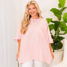 fb-feed Chic Tops With Frayed Hem And Relaxed Fit, Chic Relaxed Fit Top With Frayed Hem, Trendy Tops With Frayed Hem For Day Out, Frayed Hem Top For Fall Day Out, Trendy Tops With Shirttail Hem For Loungewear, Trendy Loungewear Tops With Shirttail Hem, Casual Tops With Frayed Hem For Loungewear, Versatile Pink Tops For Day Out, Chic Everyday Top With Frayed Hem