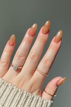 40 Classy Neutral Nail Ideas to Bring Your A-Game to the 'Gram! Neutral Color Nails Acrylic, Neutral Color Nails, Fall Manicure Ideas, Popular Nail Colors