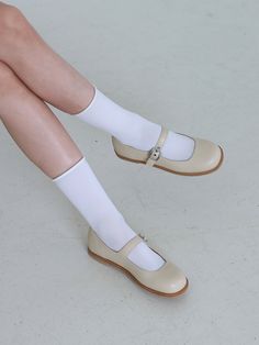 Editor's NoteMOL:pin presents sophisticated footwear that gives off a stylish mood.- Cute round shaped toe- Buckle strap on the instep- Great to match with any socks- Soft and durable sheep leather usedMeasurements(in.)- Size: KR 225MM (US 5.5) ~ KR 255MM (US 8.5)- Heel Height: 0.20 in. Composition & Care- Upper: Sheep Leather / Lining: Pigskin- Natural leather may have fine scratches and wrinkles- Bright leather can get stained by denim or dark outfits- Pen and bond marks may occu Beige Mary Janes, Light Brown Mary Janes, Formal T-strap Mary Janes With Buckle Closure, Summer T-strap Mary Janes With Buckle Closure, Spring T-strap Mary Janes With Removable Insole, Nylon Leggings, Dark Outfits, Sheep Leather, Pig Skin