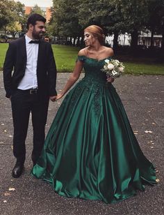 Hunter Green Satin Ball Gowns Wedding Dresses Lace Off The Shoulder Hunter Green Wedding Dress, Wedding Dress Cinderella, Green Wedding Dress, Hunter Green Wedding, Satin Ball Gown Wedding Dress, Green Ball Gown, Green Wedding Dresses, Evening Dress Long, Satin Ball Gown