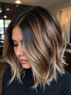 6 Quick and Easy Hair Color Ideas for Summer Short Hair Ombre Brunette, Hair Color Ideas To Hide Gray Roots, Medium Hair Colours Ideas, Bob Haircut With Balayage, Light Hair Colors For Brunettes, Rebecca Jarvis Hair, Bronze Lob Hair, Dark Hair With Blonde Dimension, Light Brown Hair With Highlights Curtain Bangs